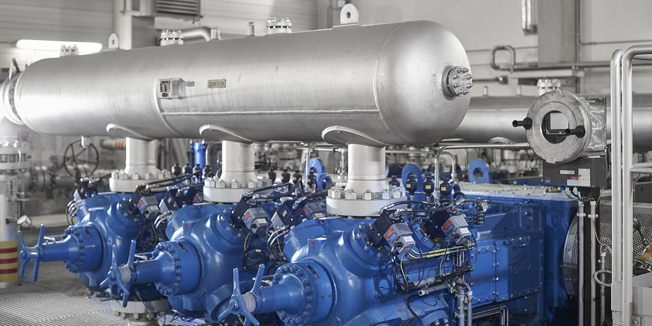 Reciprocating compressor Reciprocating compressor